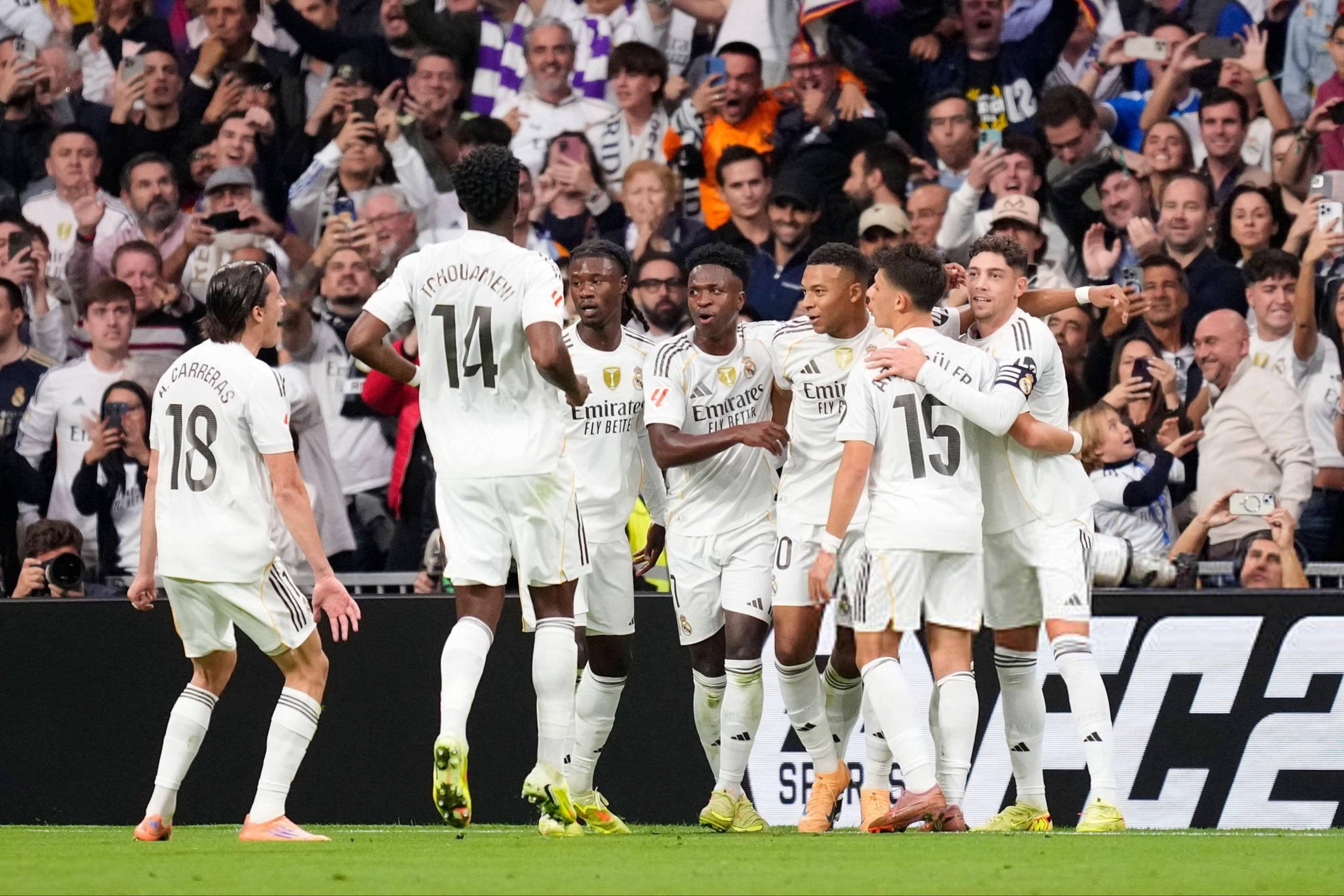 重磅:费德勒姆巴佩获得西甲金(姆巴佩加盟皇马亮相仪式) 重磅:费德勒姆巴佩获得西甲金(姆巴佩加盟皇马亮相仪式)